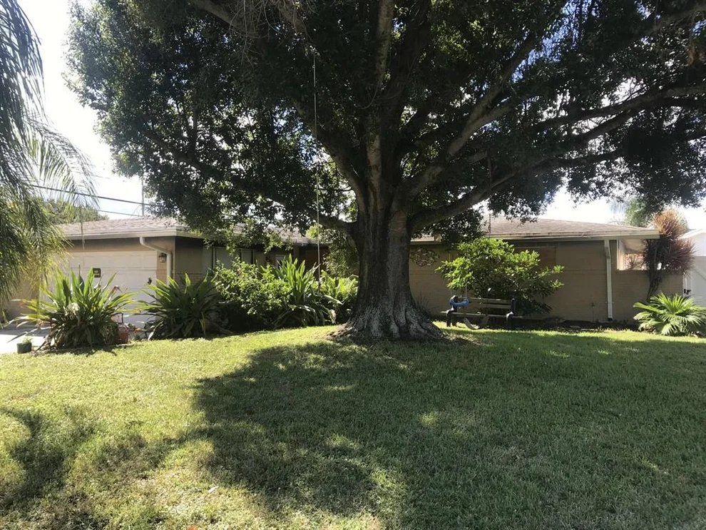 Unit for sale at 671 Crocus Court, Palm Beach Gardens, FL 33410