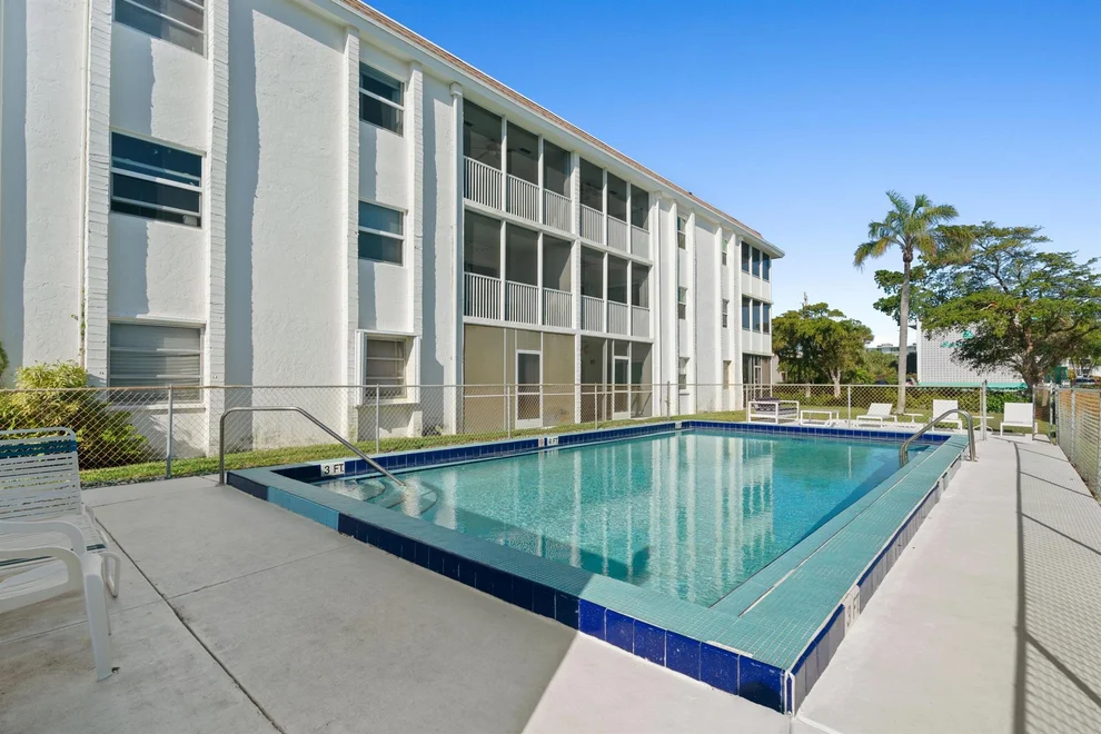 Unit for sale at 236 Castlewood Drive, North Palm Beach, FL 33408