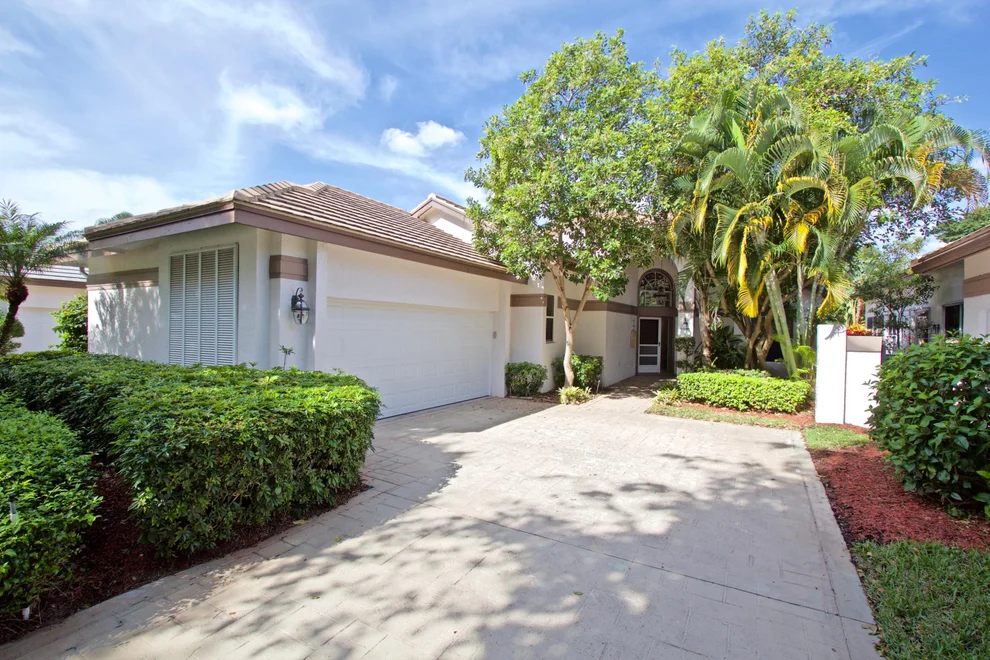 Unit for sale at 5417 NW 21st Avenue, Boca Raton, FL 33496