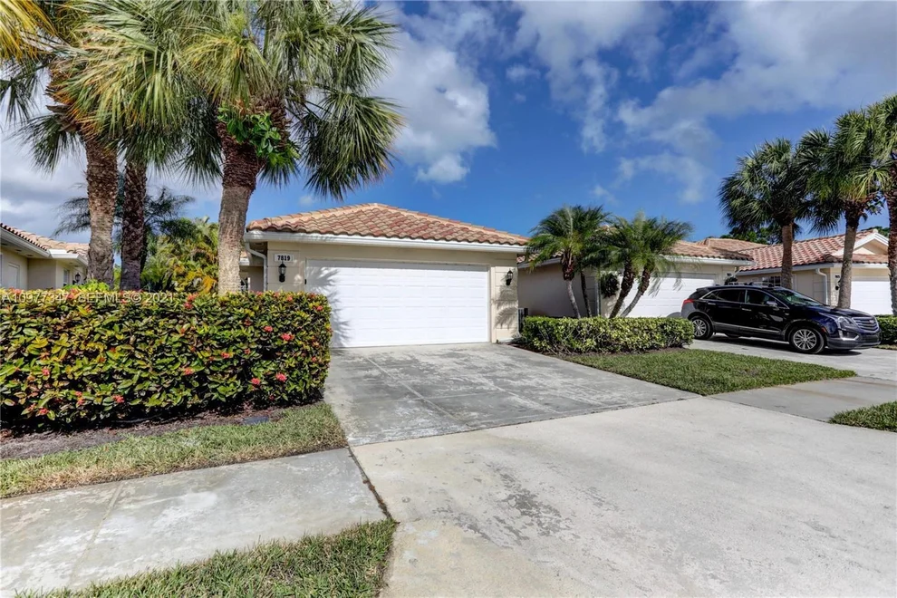 Unit for sale at 7819 SE Spicewood Circle, Hobe Sound, FL 33455