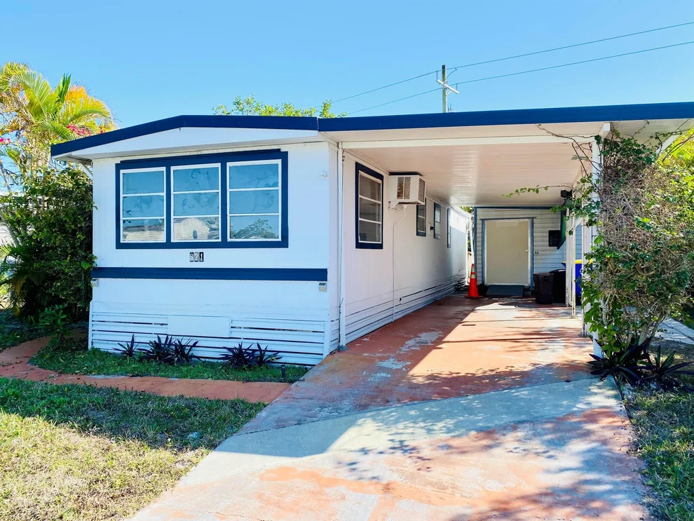 Unit for sale at 321 NE Tropicalia Lane, Jensen Beach, FL 34957