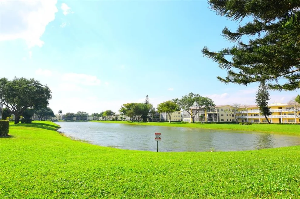 Unit for sale at 176 Dorset E, Boca Raton, FL 33434