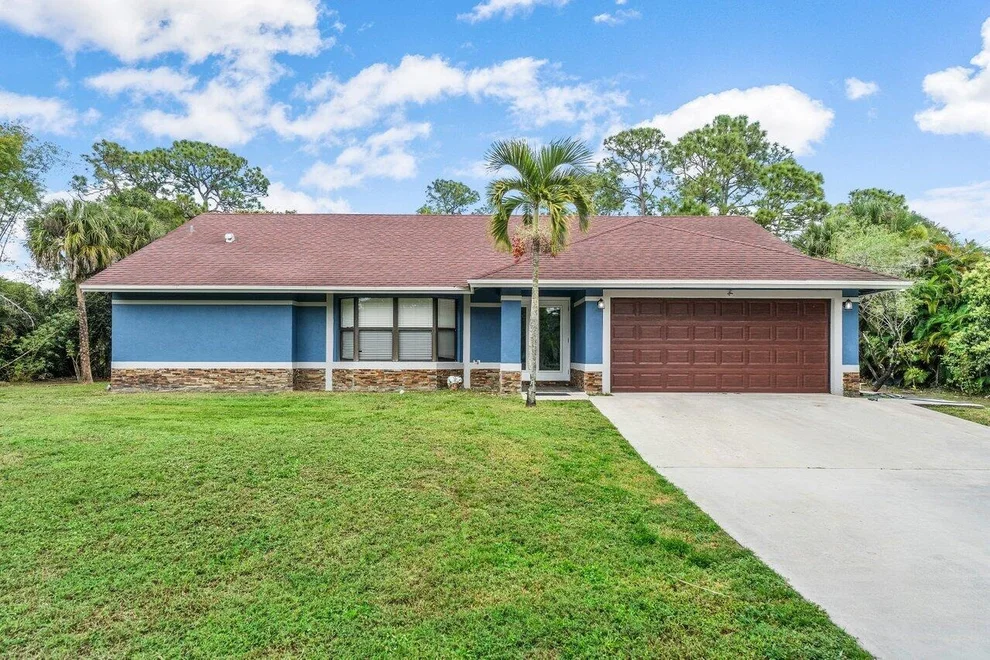 Unit for sale at 17727 70th Street N, The Acreage, FL 33470