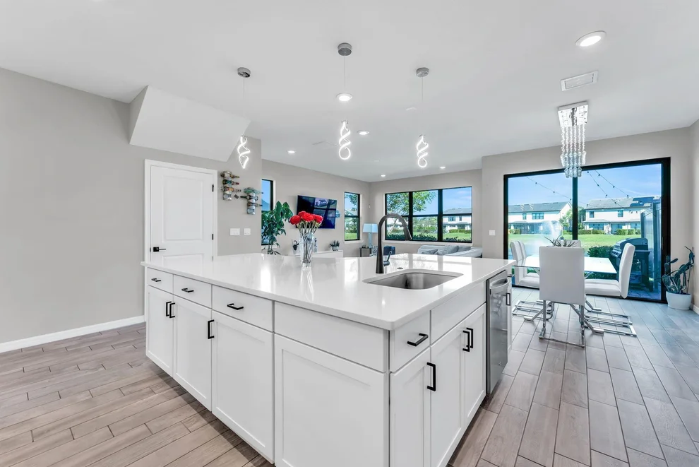 Unit for sale at 2199 Appleton Circle S, Oakland Park, FL 33309