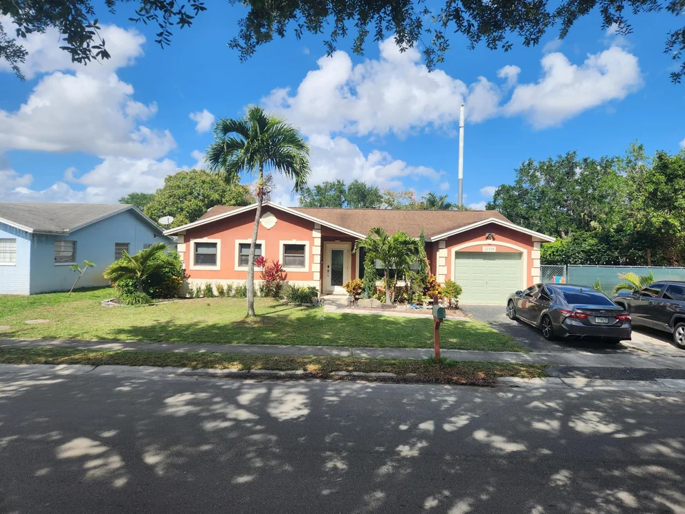Unit for sale at 22504 SW 65th Avenue, Boca Raton, FL 33428