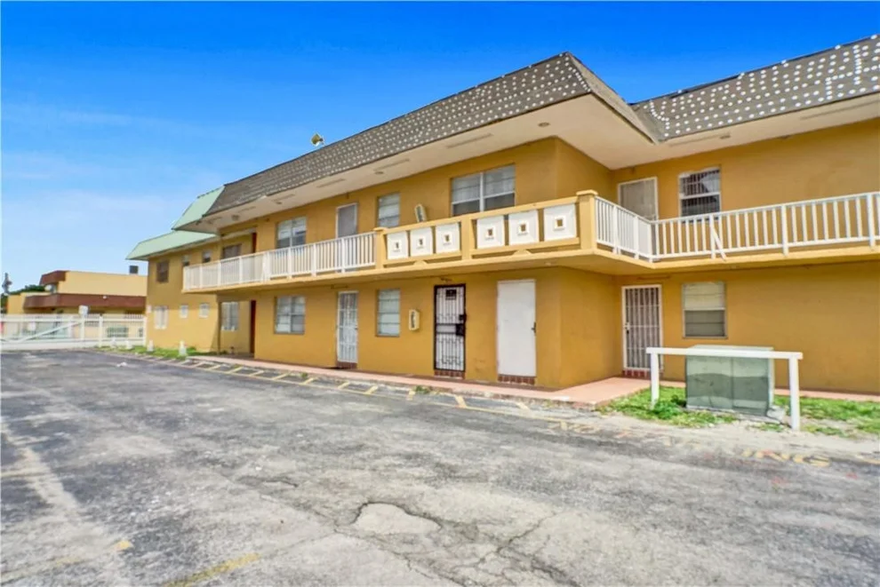 Unit for sale at 505 NW 177th Street, Miami Gardens, FL 33169