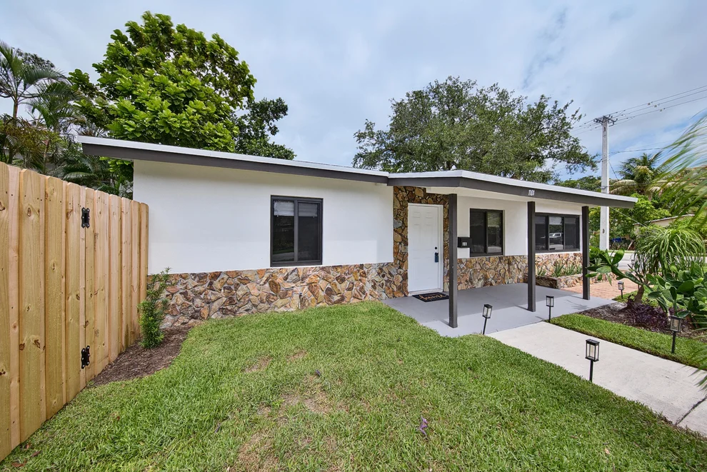 Unit for sale at 1101 SW 19th Avenue, Fort Lauderdale, FL 33312