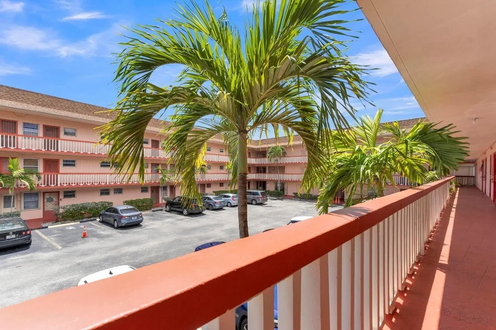 Unit for sale at 18707 NE 14th Avenue, Miami, FL 33179