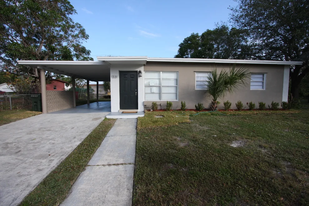 Unit for sale at 1331 Lee Street, Delray Beach, FL 33444