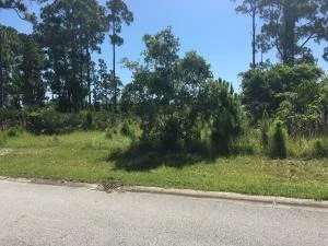 Unit for sale at 5925 Manzanita Way, Vero Beach, FL 32960