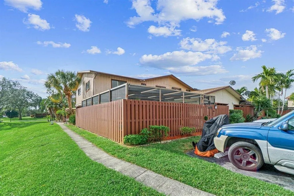 Unit for sale at 4221 N Landar Drive, Lake Worth, FL 33463