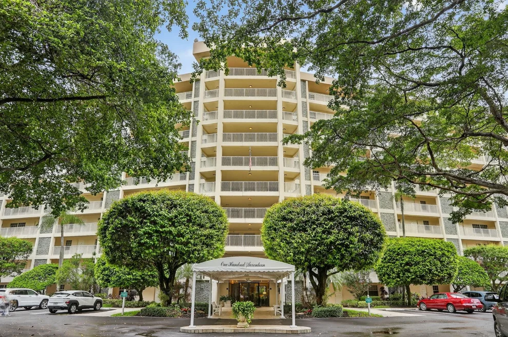Unit for sale at 3499 Oaks Way, Pompano Beach, FL 33069