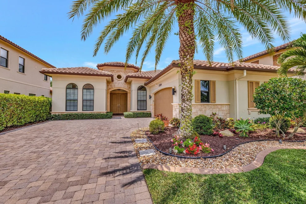 Unit for sale at 11524 NW 79th Manor, Parkland, FL 33076