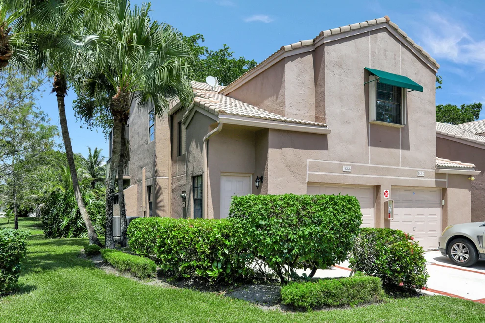 Unit for sale at 1666 Cypress Pointe Drive, Coral Springs, FL 33071