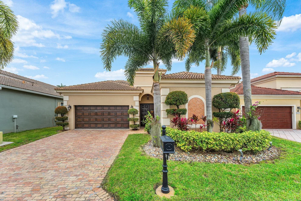 Unit for sale at 5827 Via De La Plata Circle, Delray Beach, FL 33484