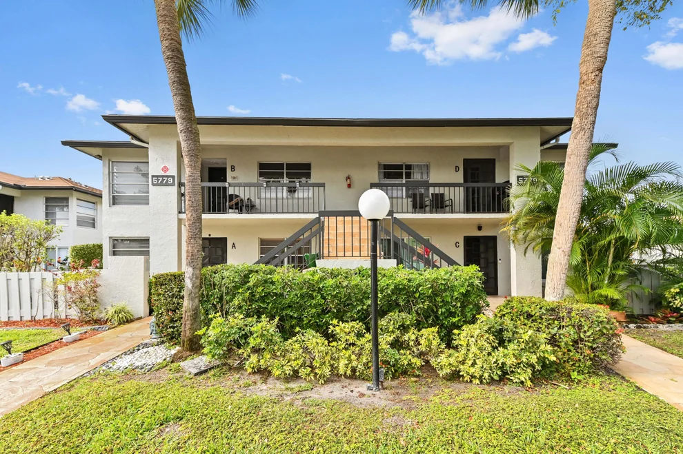 Unit for sale at 5779 Spindle Palm Court, Delray Beach, FL 33484