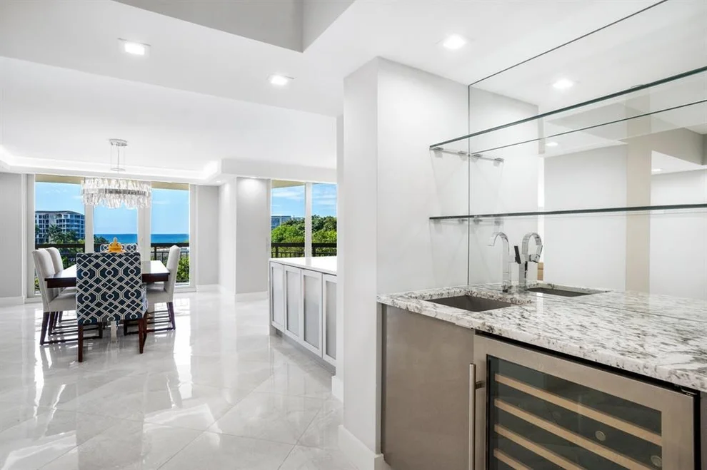 Unit for sale at 901 E Camino Real, Boca Raton, FL 33432