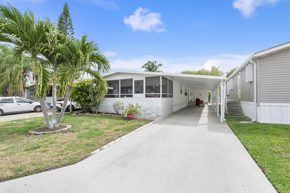 Unit for sale at 5490 SW 32nd Terrace, Fort Lauderdale, FL 33312