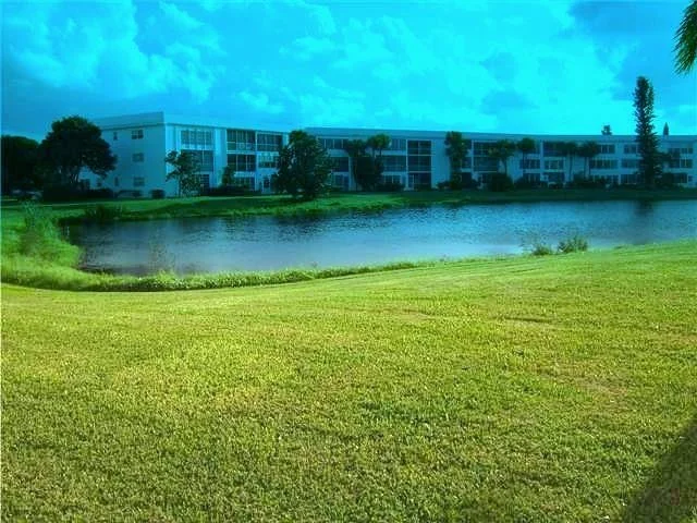 Unit for sale at 213 Wellington F, West Palm Beach, FL 33417