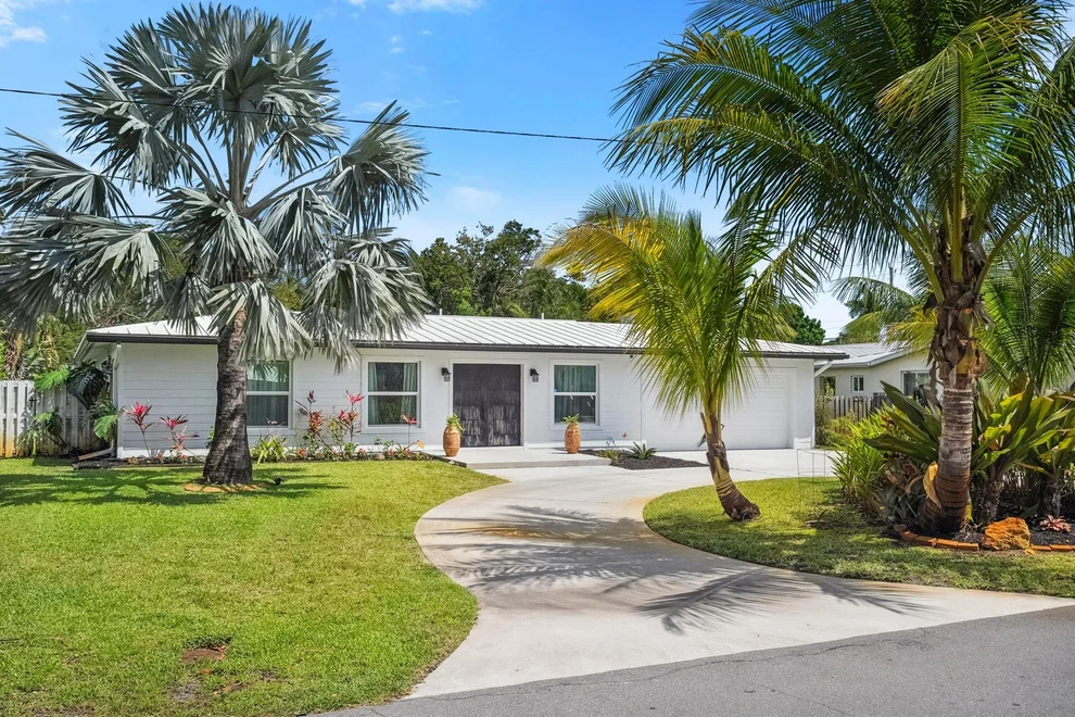 Unit for sale at 313 SE Flamingo Avenue, Stuart, FL 34996