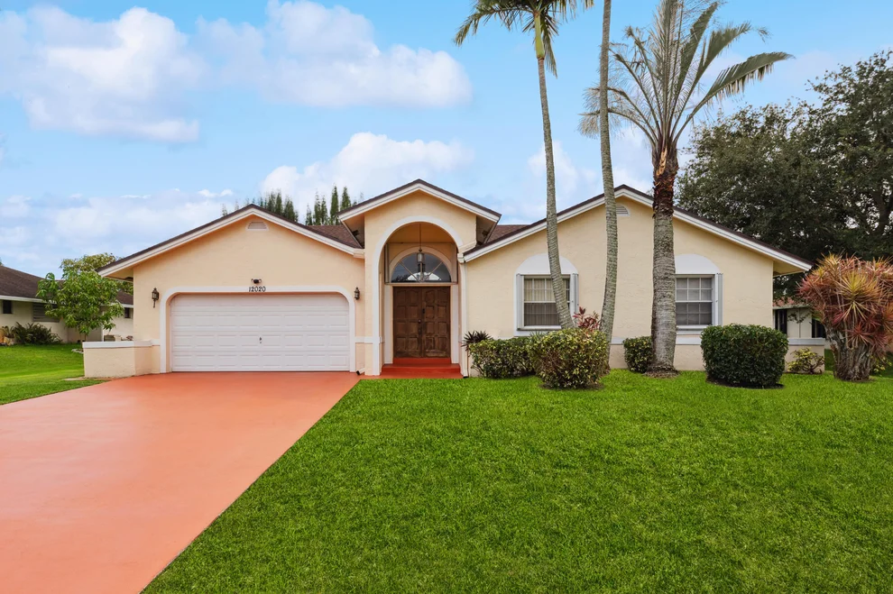 Unit for sale at 12020 NW 26th Street, Plantation, FL 33323
