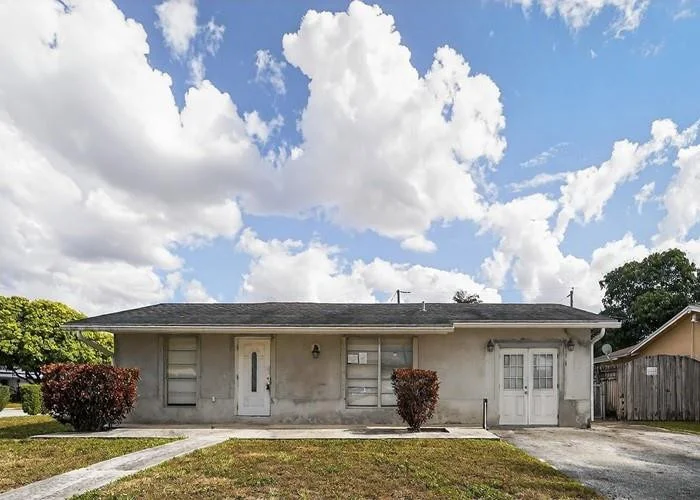 Unit for sale at 22164 SW 65th Terrace, Boca Raton, FL 33428