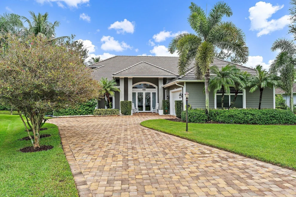 Unit for sale at 18647 SE Lakeside Way, Tequesta, FL 33469