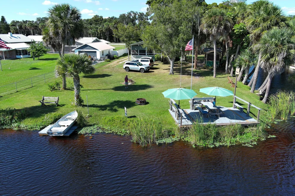 Unit for sale at 1025 Roberts Lane NE, Moore Haven, FL 33471