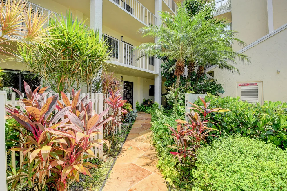 Unit for sale at 7270 Ashford Place, Delray Beach, FL 33446
