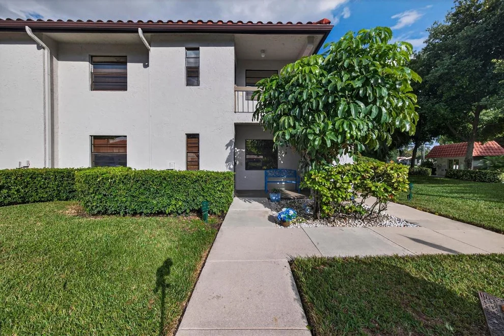 Unit for sale at 9187 Norte Lago, Boca Raton, FL 33428