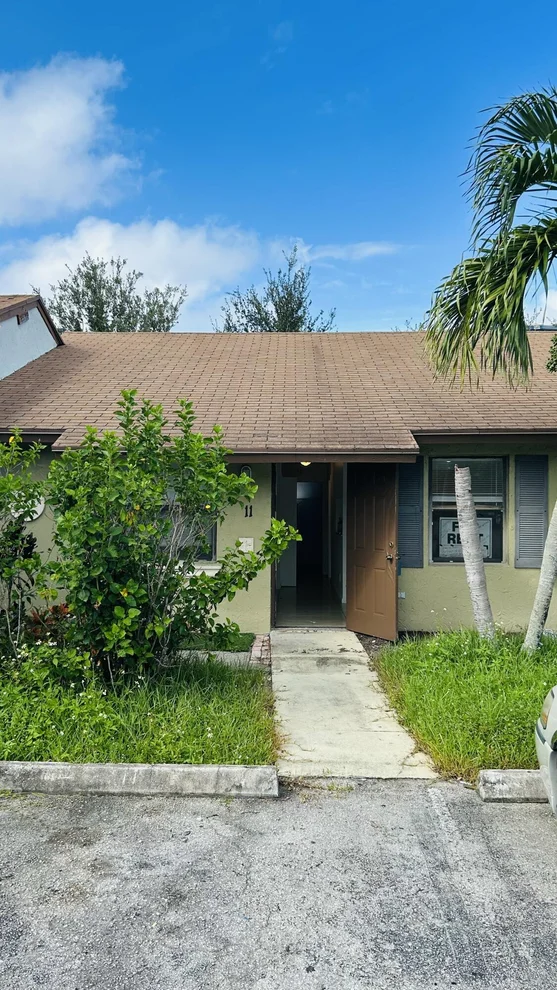Unit for sale at 2345 N 2nd Avenue N, Lake Worth, FL 33461