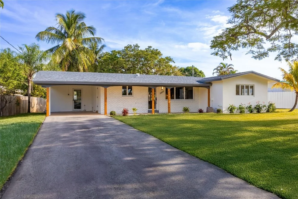 Unit for sale at 3400 NE 17th Way, Oakland Park, FL 33334