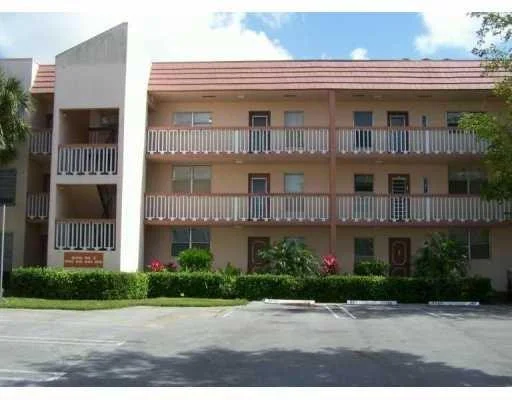 Unit for sale at 5980 NW 64th Avenue, Tamarac, FL 33319