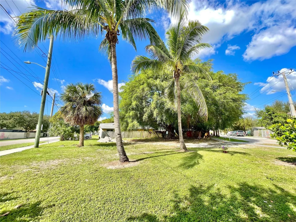 Unit for sale at 2401 NW 8 Street, Fort Lauderdale, FL 33311