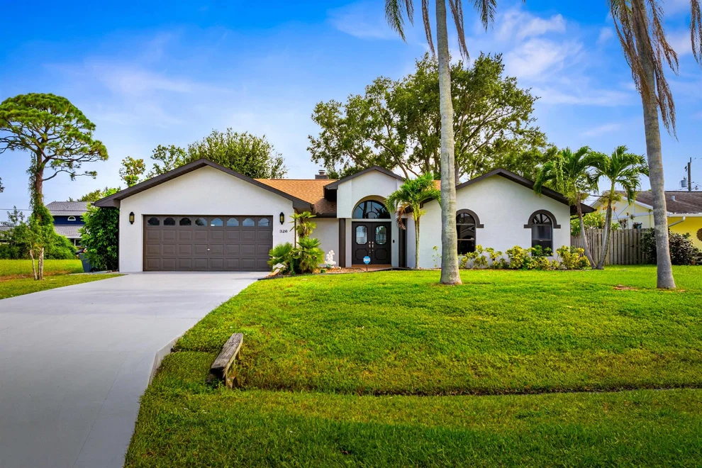 Unit for sale at 326 NE Genesee Avenue, Port St Lucie, FL 34983