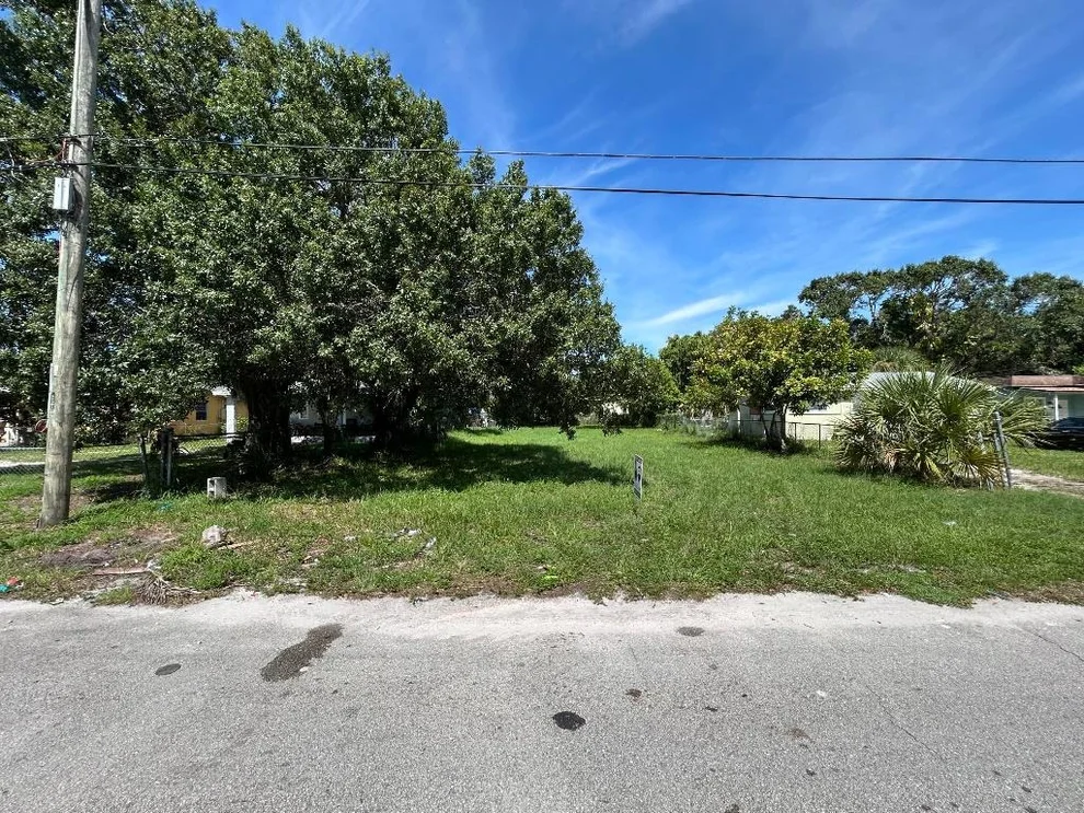 Unit for sale at 312 N 18th Street, Fort Pierce, FL 34950