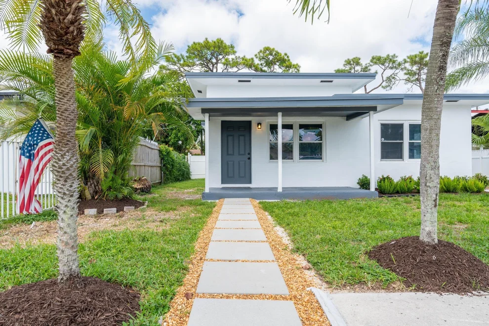Unit for sale at 4263 Sussex Avenue, Lake Worth, FL 33461