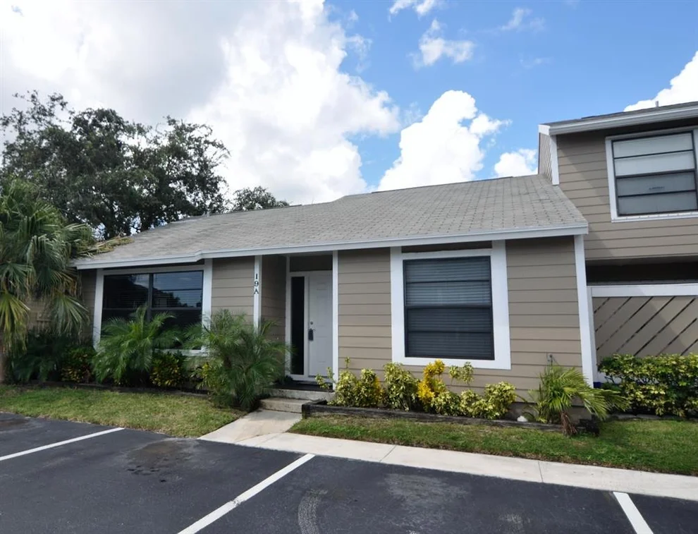 Unit for sale at 707 Stonewood Court, Jupiter, FL 33458