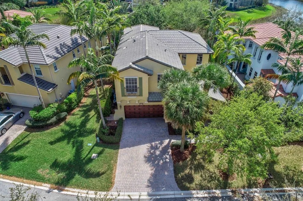 Unit for sale at 2016 Graden Drive, Palm Beach Gardens, FL 33410