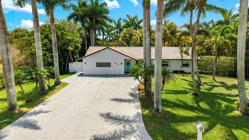 Unit for sale at 5021 SW 201st Terrace, Southwest Ranches, FL 33332