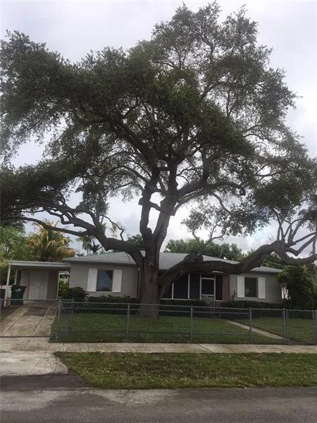 Unit for sale at 345 NW 189th Street, Miami, FL 33169