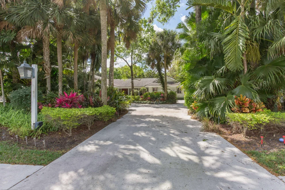 Unit for sale at 8470 Whispering Oaks Way, Royal Palm Beach, FL 33411