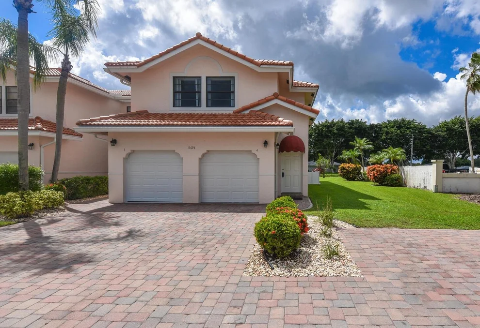 Unit for sale at 8694 Via Reale, Boca Raton, FL 33496