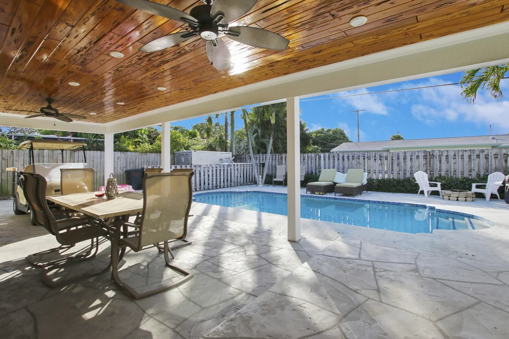 Unit for sale at 10033 Dahlia Avenue, Palm Beach Gardens, FL 33410