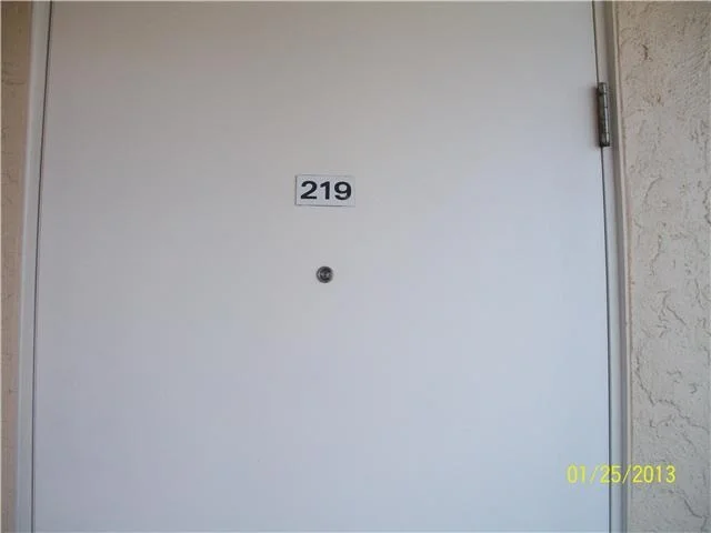 Unit for sale at 200 Village Green Circle, Palm Springs, FL 33461
