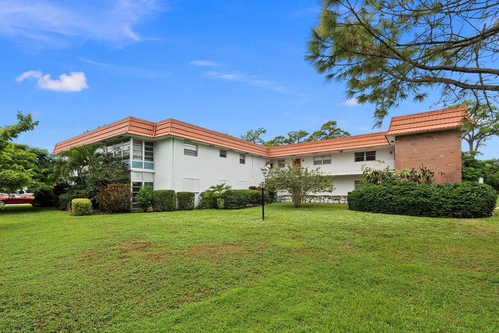 Unit for sale at 2600 SE Ocean Boulevard, Stuart, FL 34996