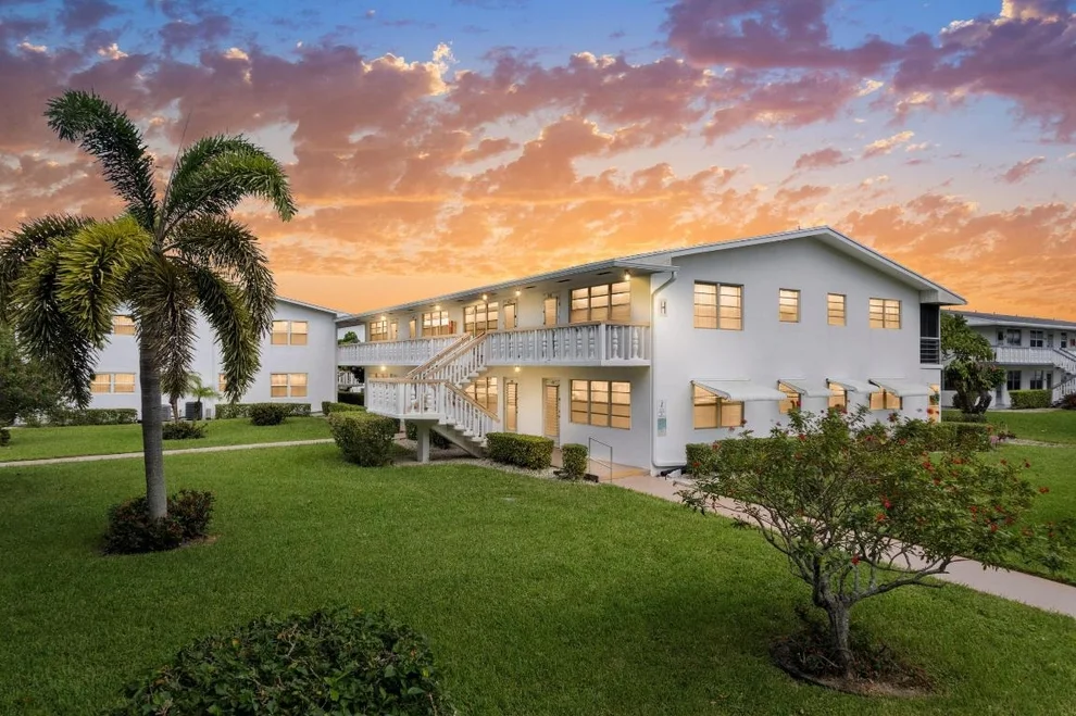 Unit for sale at 171 Windsor H, West Palm Beach, FL 33417