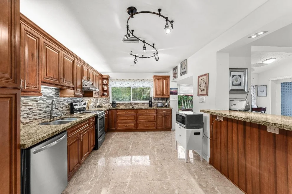 Unit for sale at 6989 Quince Lane, Lake Worth, FL 33467