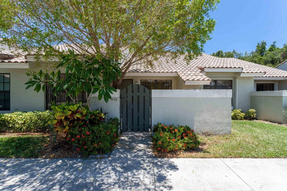 Unit for sale at 470 Hardwood Place, Boca Raton, FL 33431