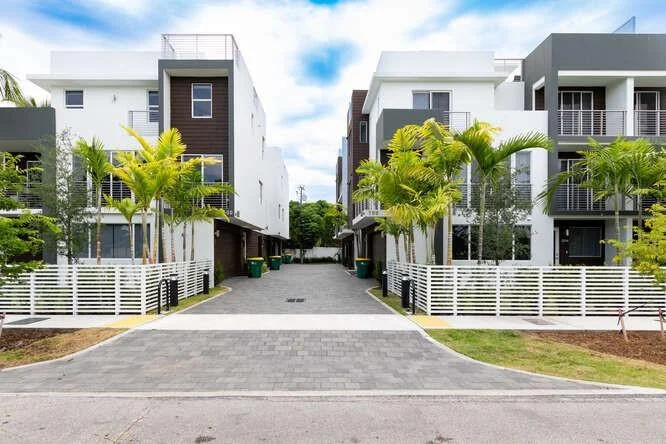Unit for sale at 700 NE 14th Avenue, Fort Lauderdale, FL 33304